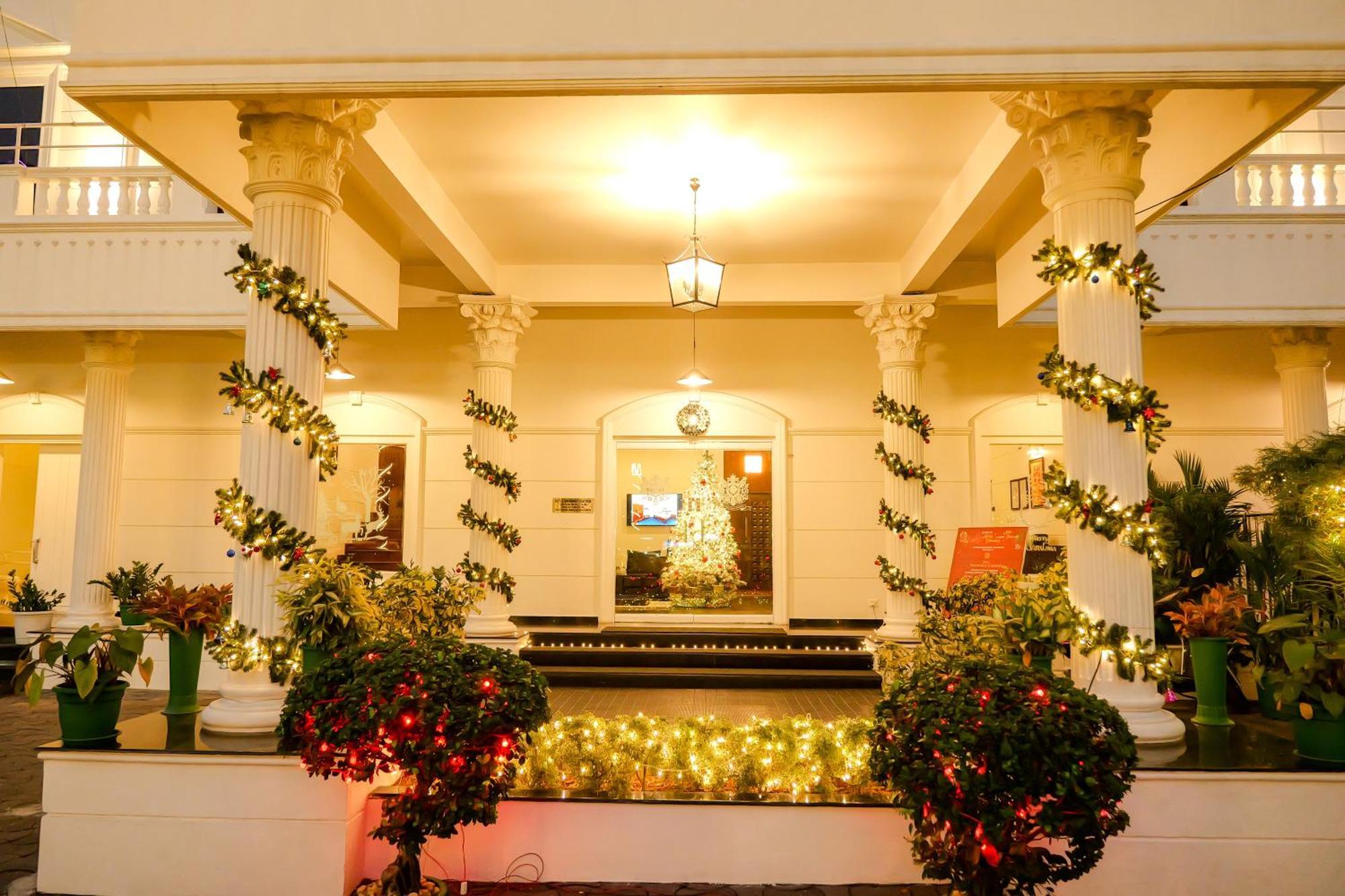 Hotel Narendra Central Muvattupuzha Exterior photo